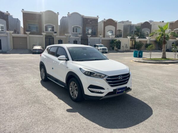 Hyundai Tucson I4 2.0L (Diesel) (Used) - Image 2