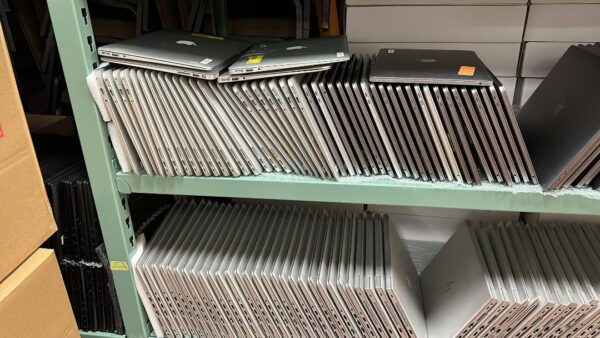 Apple Macbooks wholesale - Image 3